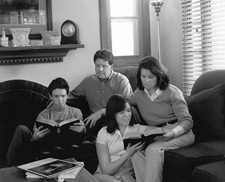 family-scripture-study_196050_inl